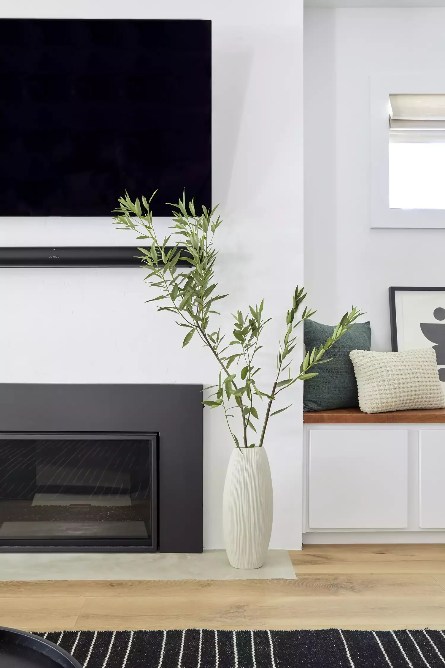 21 Electric Fireplace Ideas That'll Transform Your Living Space 4 Add a Minimalist Hearth