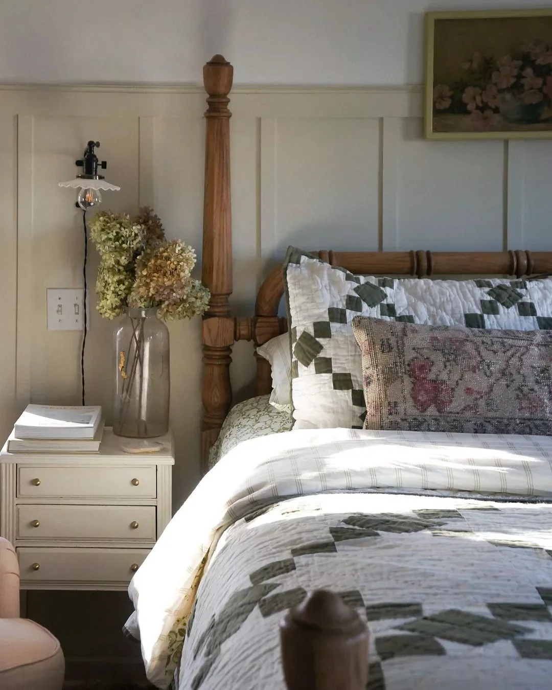 34 Dreamy Cottagecore Bedroom Ideas That Will Make You Want to Redecorate Tonight 34 Add a Patchwork Quilt