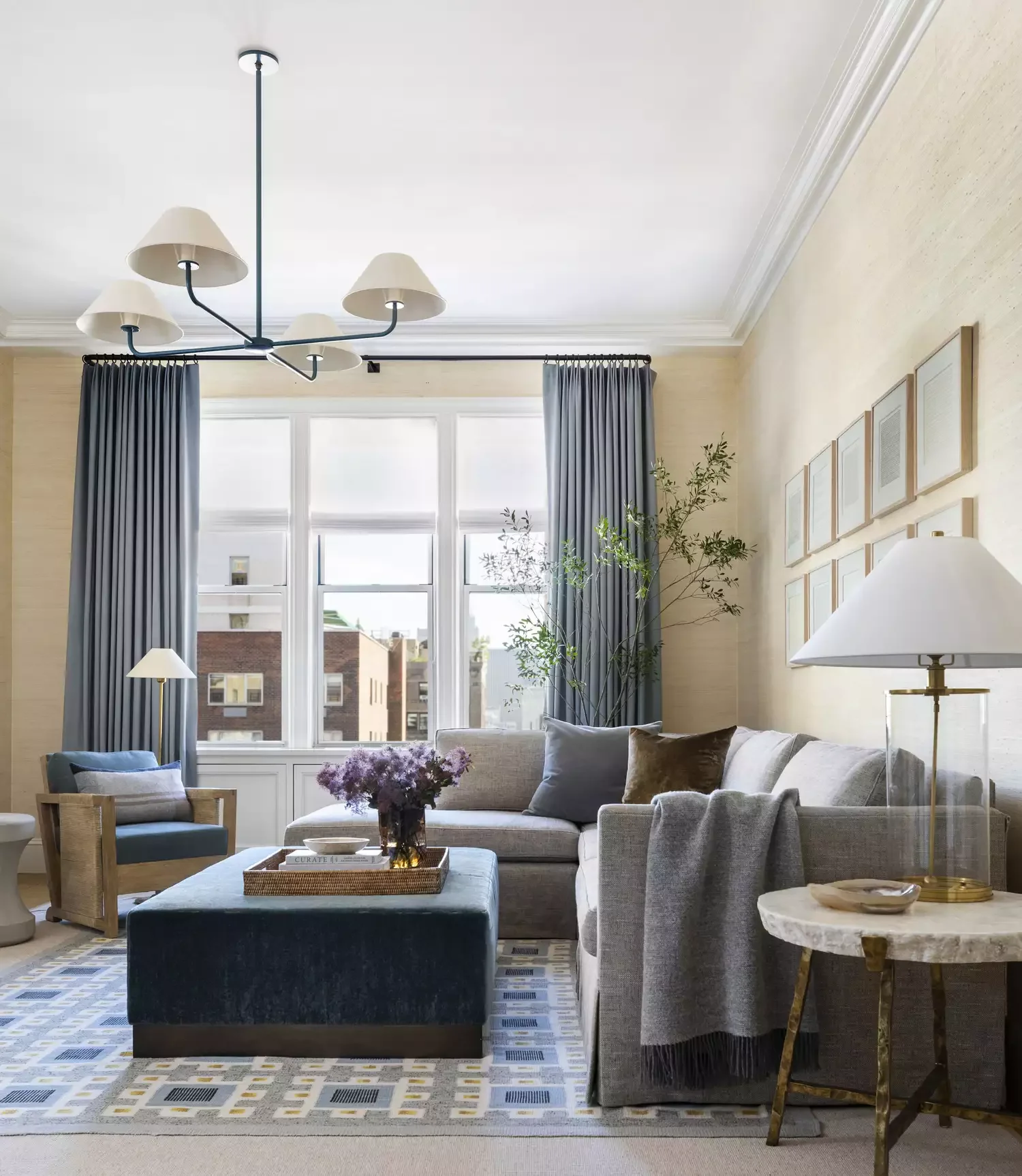 14 Brilliant Living Room Lighting Ideas That Set the Perfect Mood 8 Add a Side Table Lamp