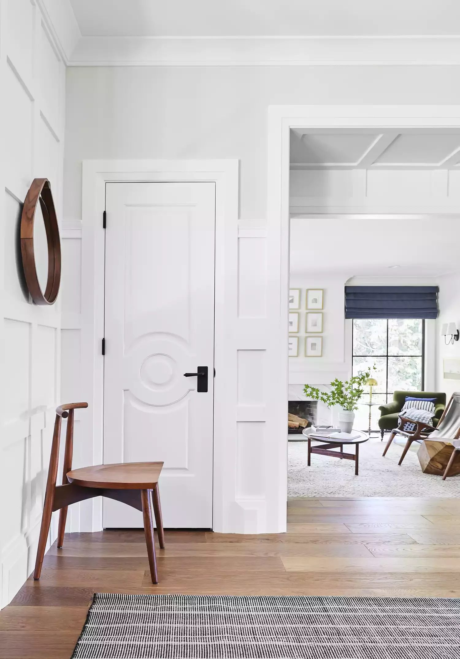 22 Stunning Entryway Wall Ideas That Create an Amazing First Impression 21 Add a Statement Piece