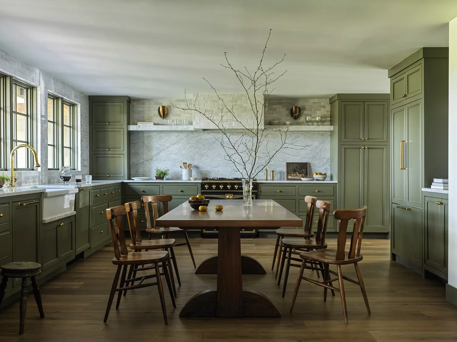 32 Modern Farmhouse Dining Room Ideas That Bring Rustic Warmth to Your Home Add a Tall Vase of Branches