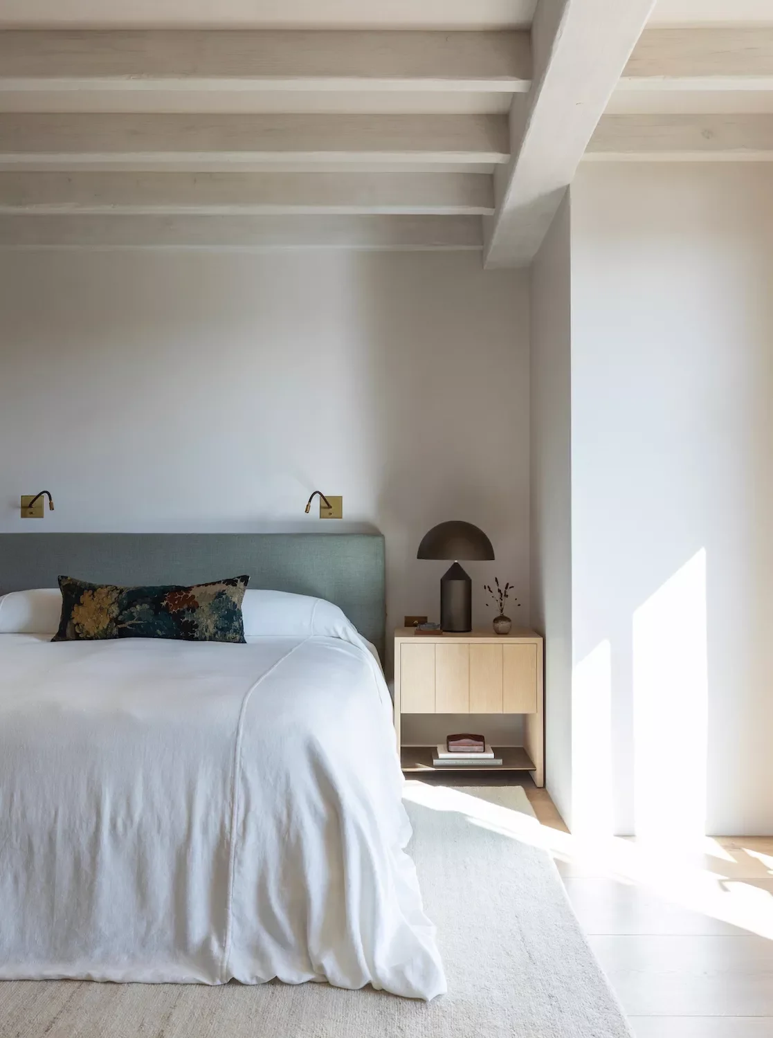 55 Stunning Blue Bedroom Ideas to Transform Your Space Into a Peaceful Haven 35 Add a Touch of Blue
