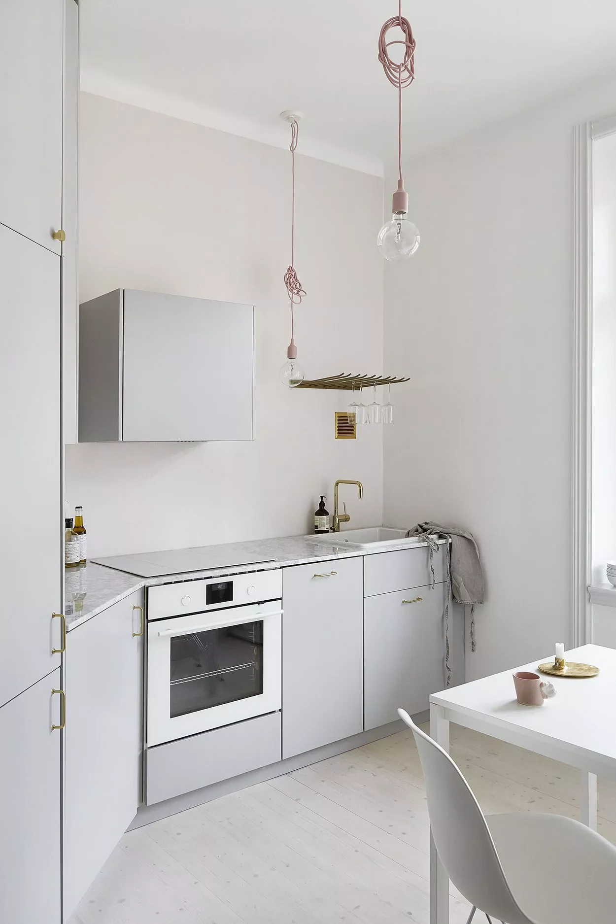 58 Creative Kitchen Decorating Ideas to Transform Your Space with Style Add a Touch of Color