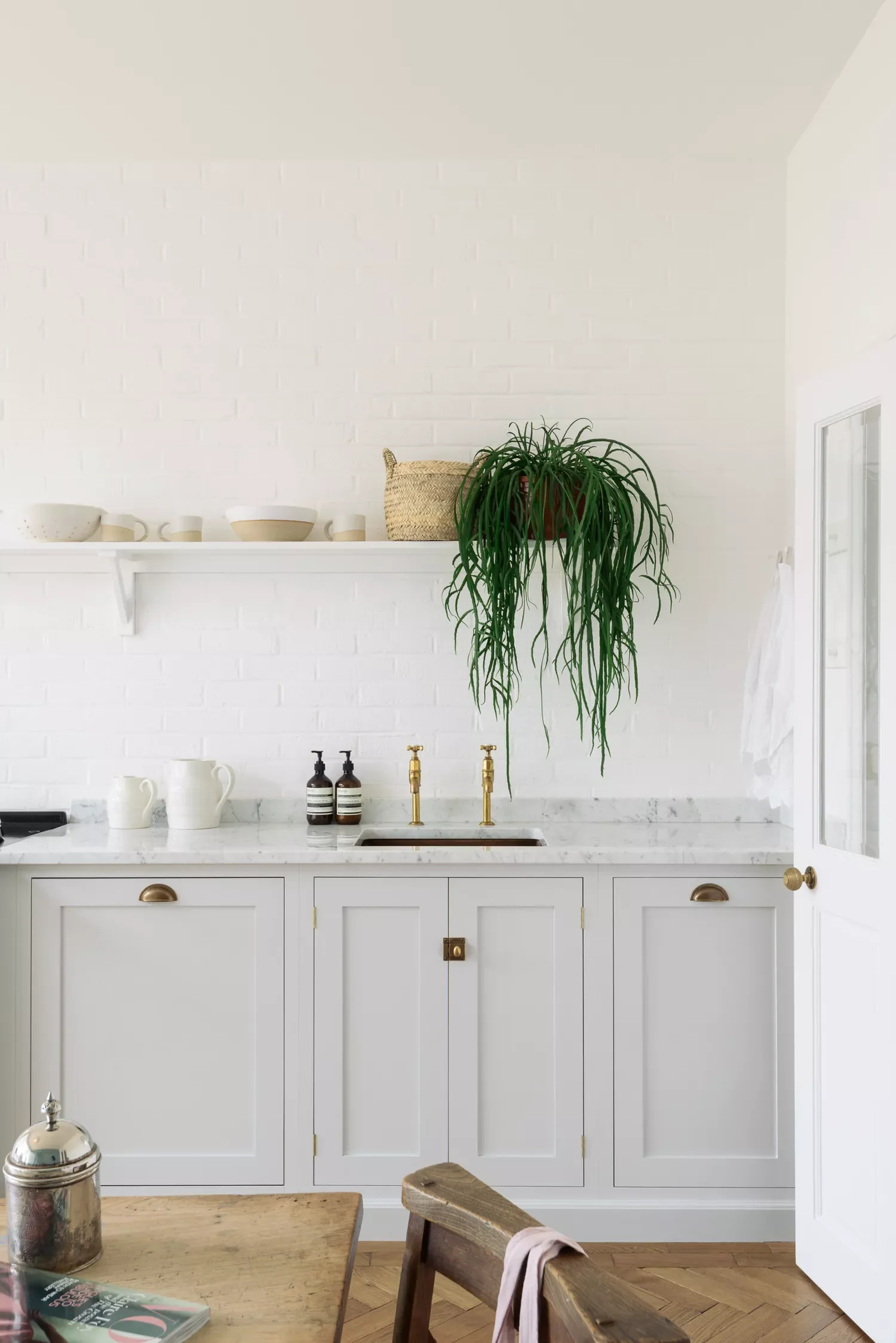 45 Shelf Styling Ideas That'll Transform Your Space Like a Design Pro 22 Add a Trailing Plant