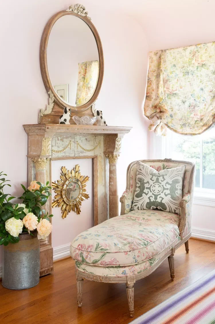8 Designer-Approved Ways to Transform the Space Above Your Windows 7 Add a Valance