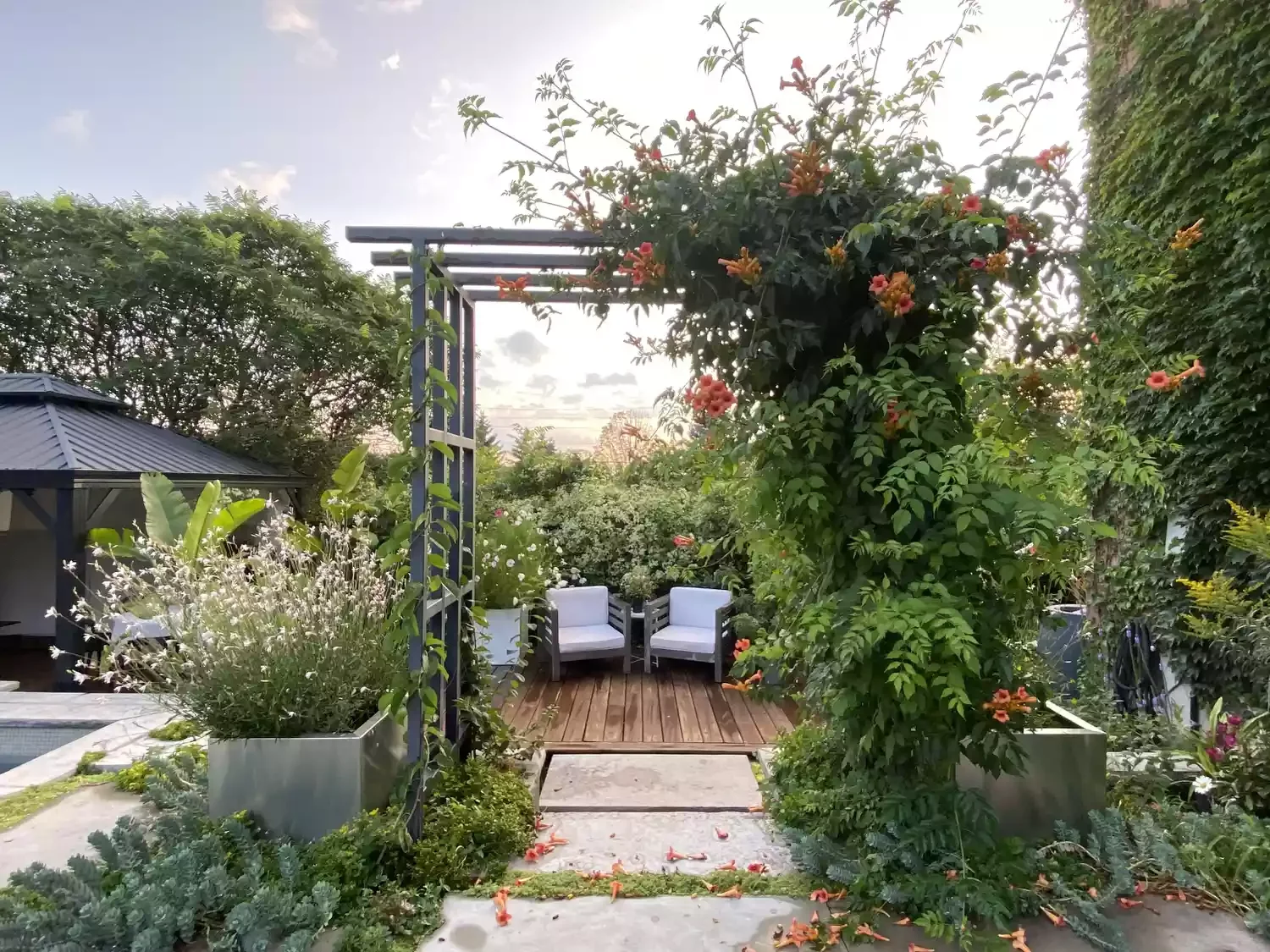 15 Beautiful Floating Deck Designs That Transform Any Outdoor Space 6 Add an Entrance