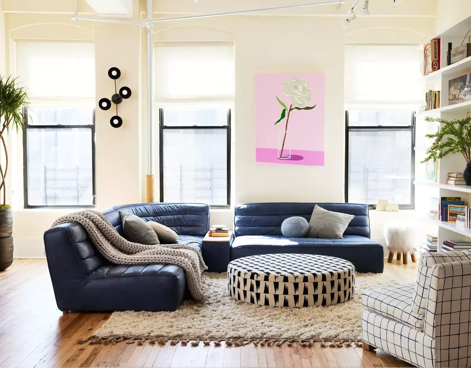 30 Stunning Coffee Table Styling Ideas That Transform Your Living Space 1 Add an Ottoman