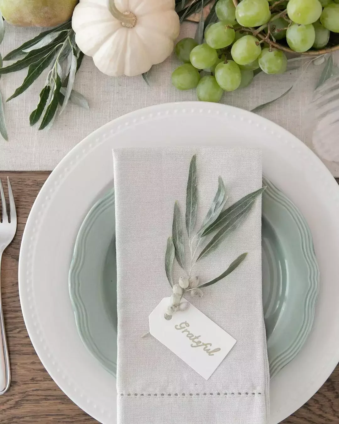 15 Thanksgiving Napkin Ideas That Wow Your Dinner Guests Adorned Napkins