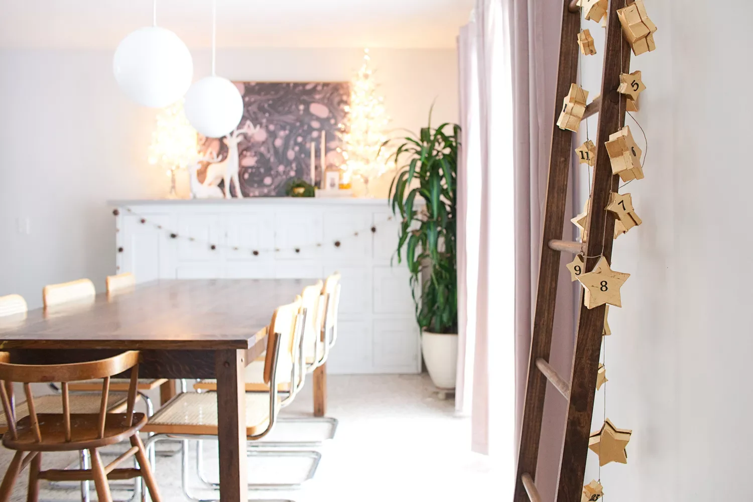 61 Stunning DIY Christmas Garland Ideas to Transform Your Holiday Decor 23 Advent Calendar Garland