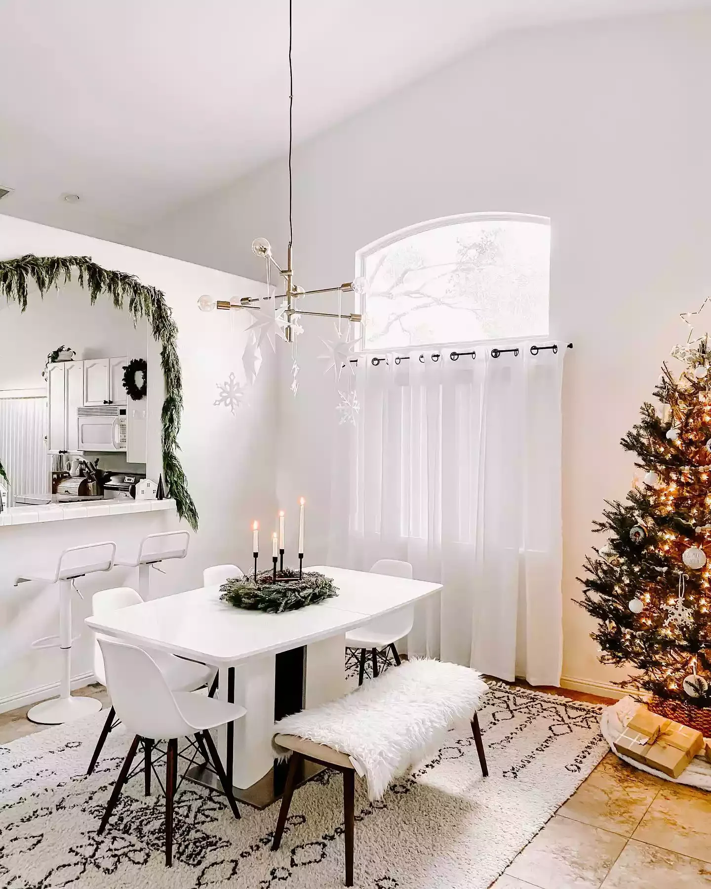 40 Stunning Christmas Table Decor Ideas That Will Make Your Holiday Gatherings Unforgettable 39 Advent Wreath