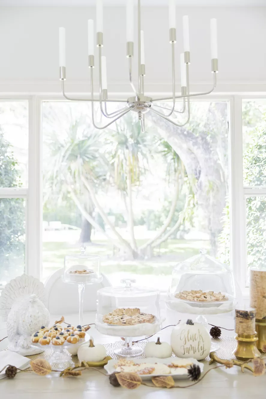 55 Stunning Thanksgiving Décor Ideas to Transform Your Home with Style 35 Airy Dessert Bar