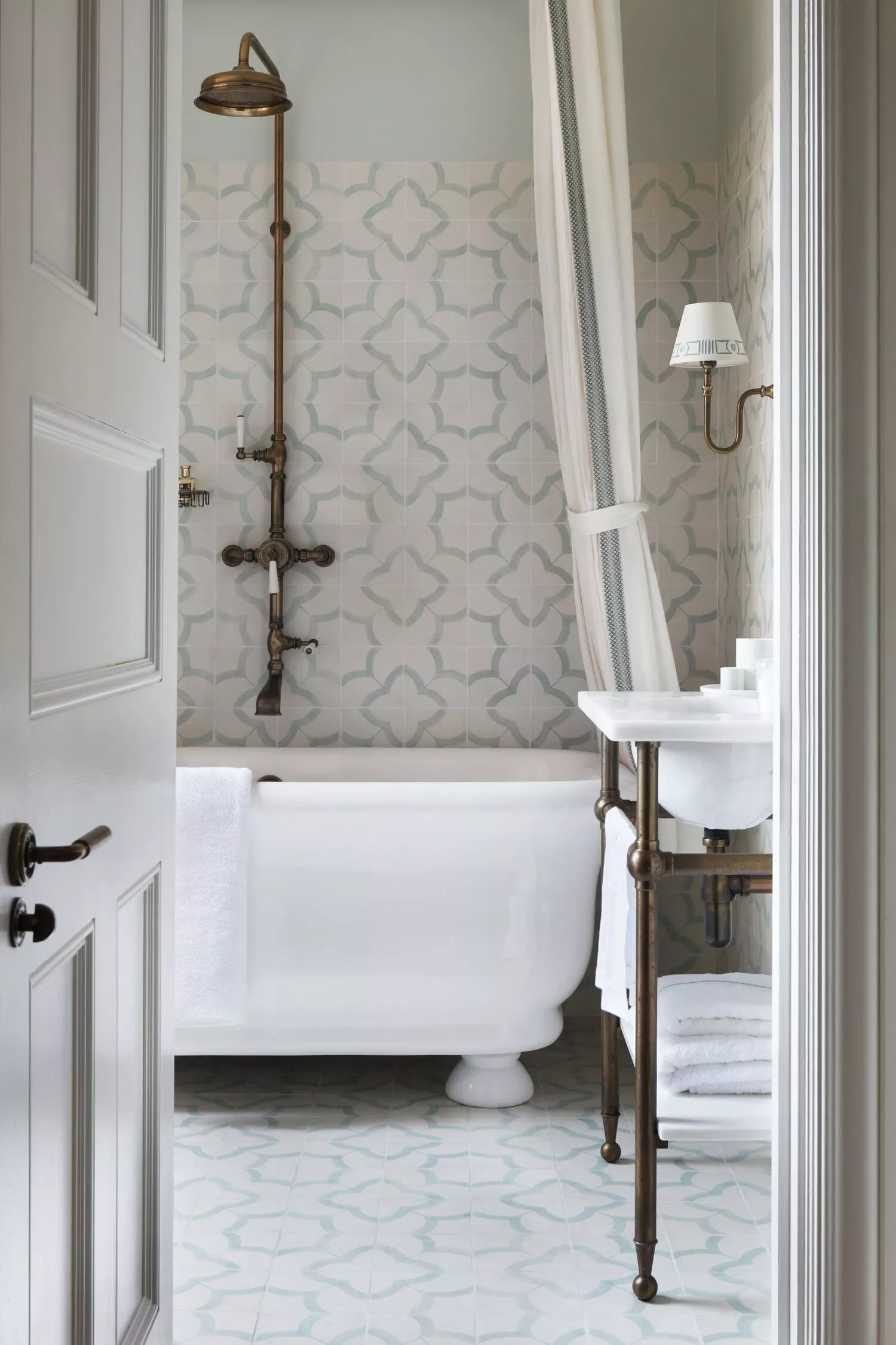 30+ Stunning Bathroom Floor Tile Ideas to Transform Your Space Airy Patterned Tiles