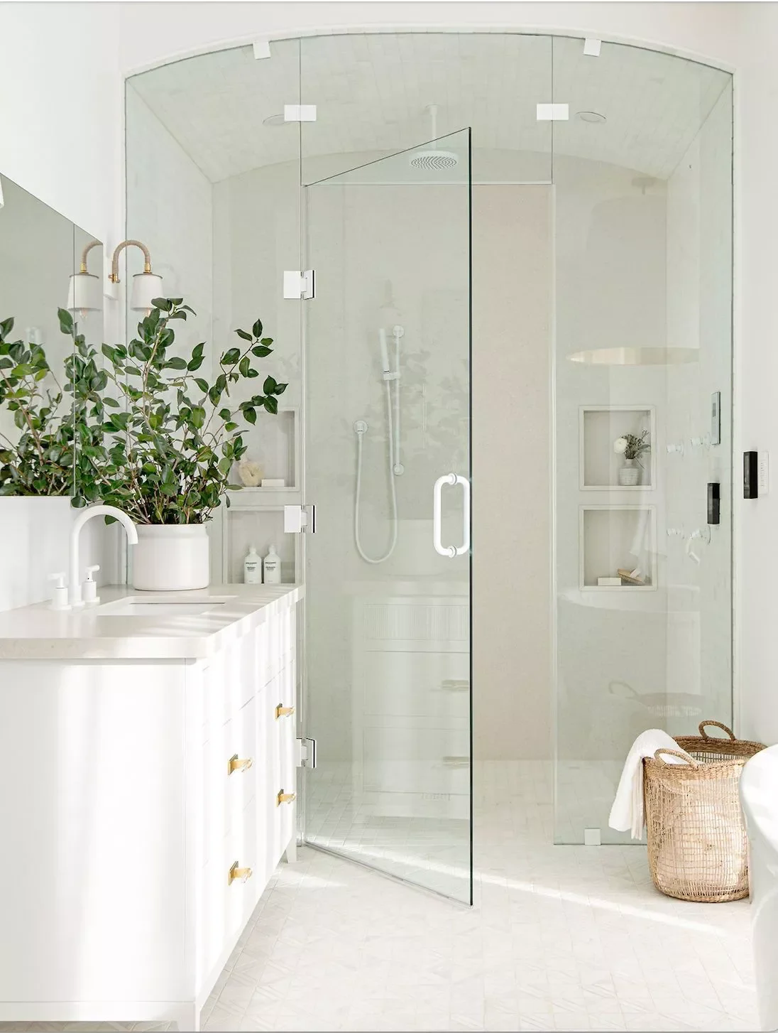 28 Stylish Shower Niche Ideas That'll Transform Your Bathroom Storage 6 All-White Shower Niches