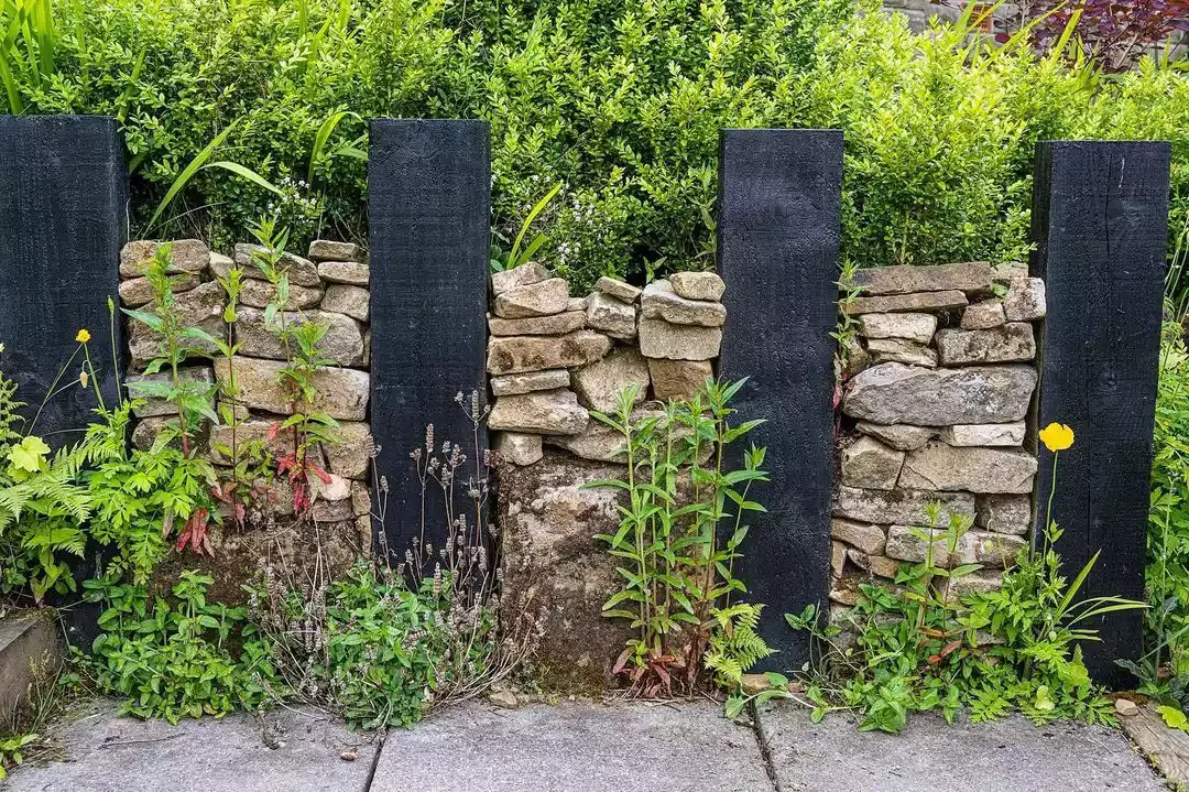 Alternating Wood and Stone