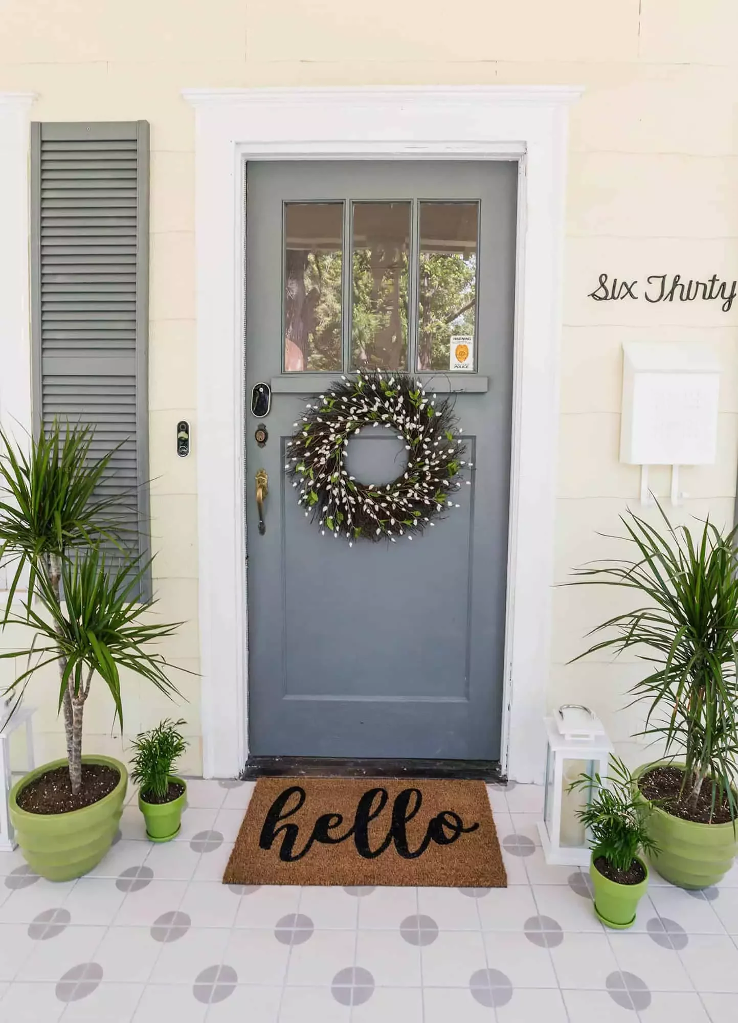 25 Beautiful Summer Wreath Ideas to Brighten Your Front Door 25 An All-Season Wreath