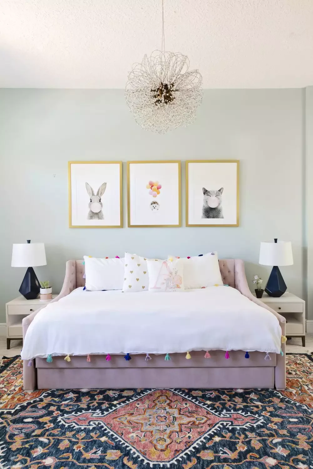 27 Stunning Girls' Bedroom Ideas She'll Absolutely Adore 4 Animal-Themed Wall Decor