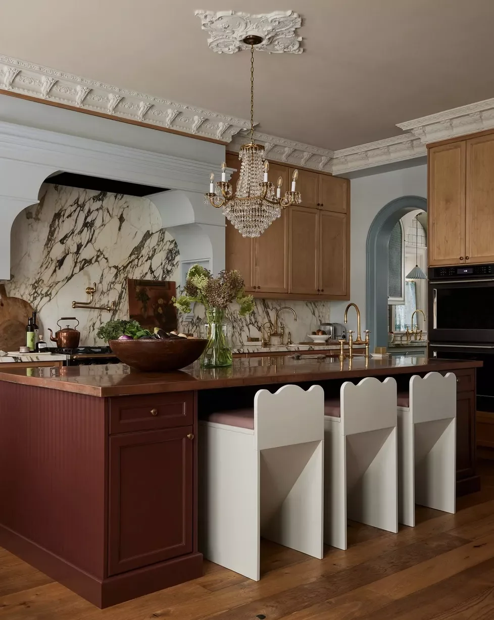 37 Timeless Traditional Kitchen Designs That Create the Perfect Cozy Home 21 Antique Chandelier