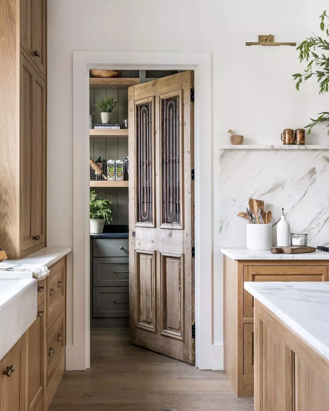 29 Pantry Door Ideas That'll Make You Want to Redesign Everything Antique Door