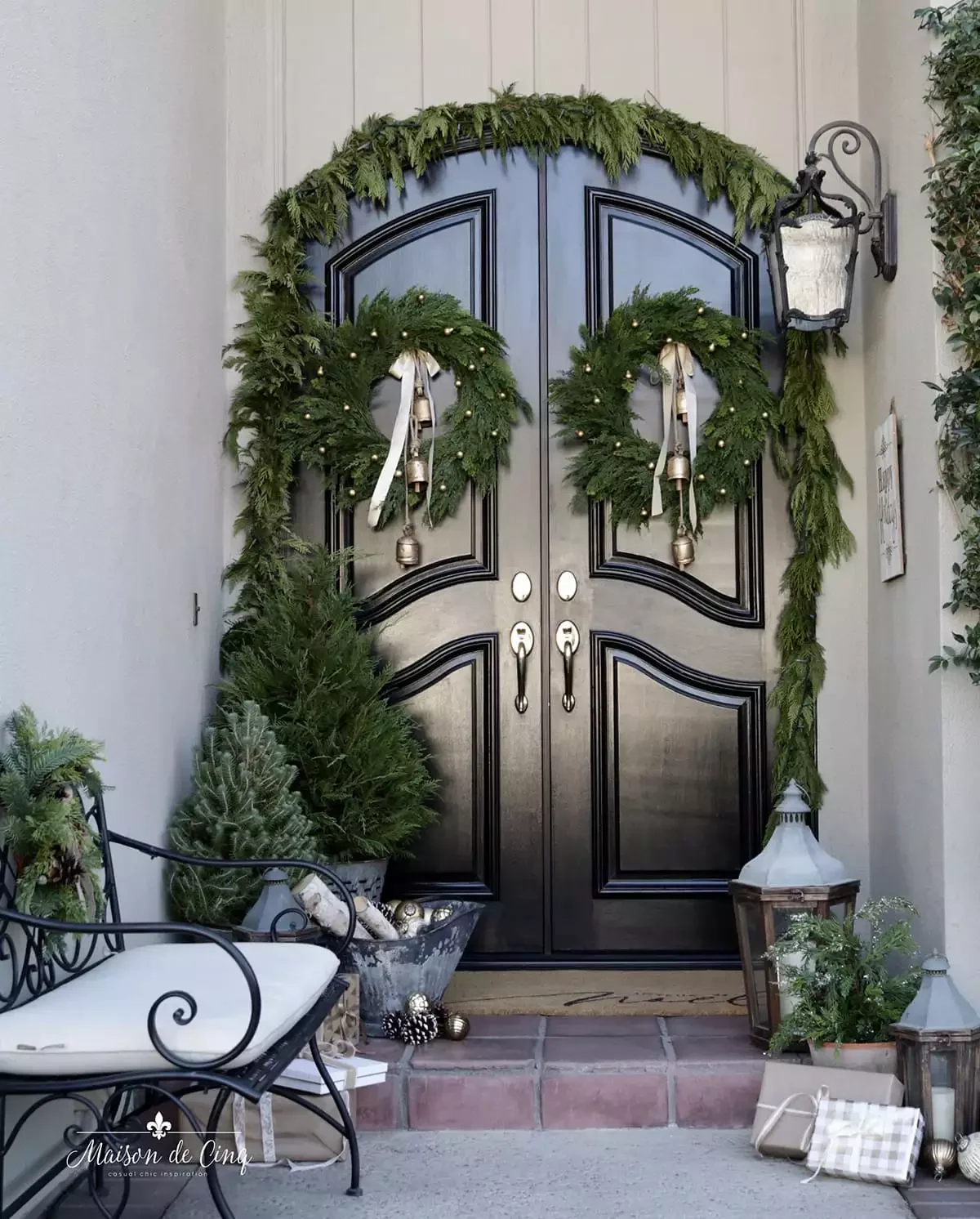 68 Christmas Front Porch Ideas That Make Your Home the Envy Arched Door Garland
