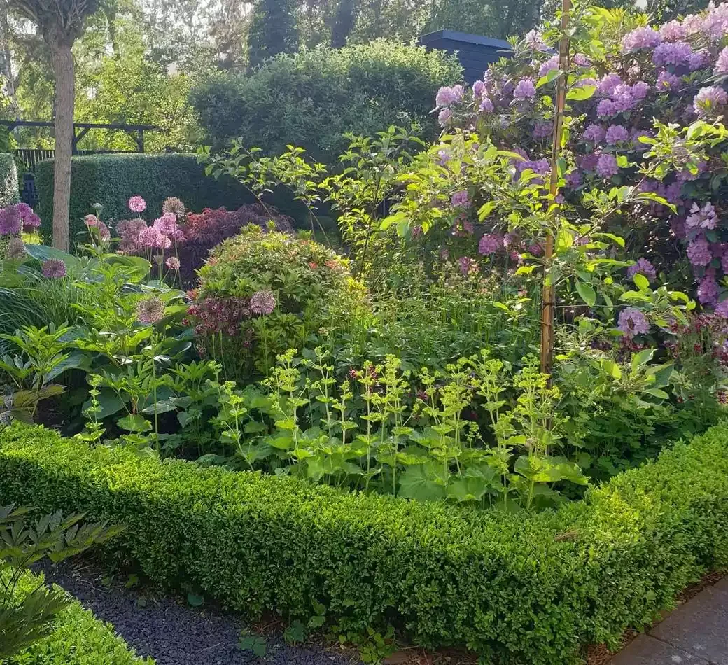 37 Stunning Flower Bed Designs That Will Transform Your Garden Arrange By Size