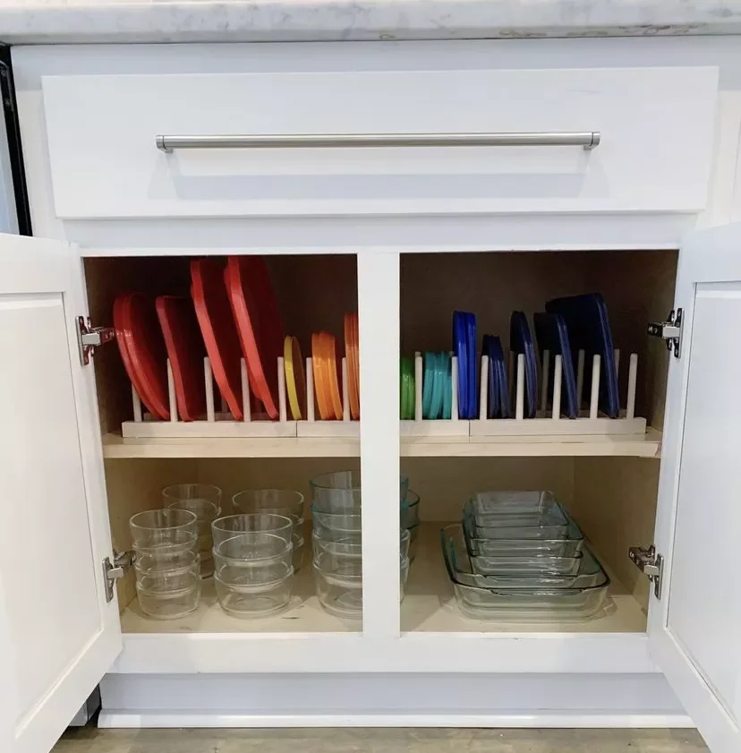 18 Brilliant Ways to Organize Your Food Storage Containers Arrange Lids by Color