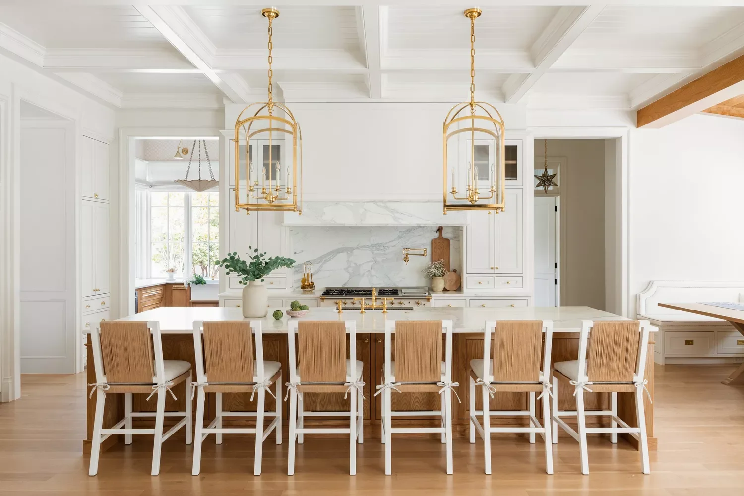 68 Charming Farmhouse Kitchen Ideas That Never Go Out of Style Artful Lighting Choices