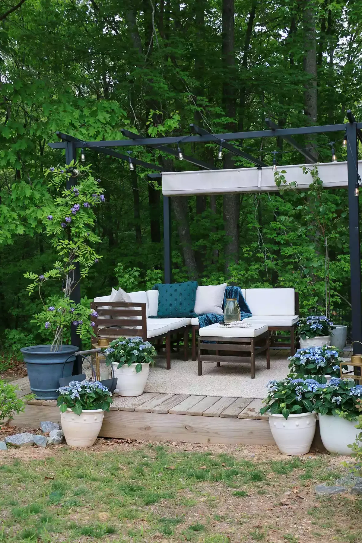 60 Garden Decor Ideas That Transform Your Outdoor Space Assemble a Living Room