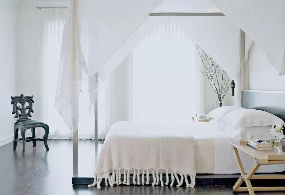 37 Stunning Canopy Bed Ideas to Transform Your Bedroom 29 Asymmetrical Canopy