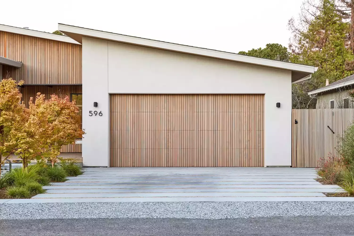 Asymmetrical Edge Driveway
