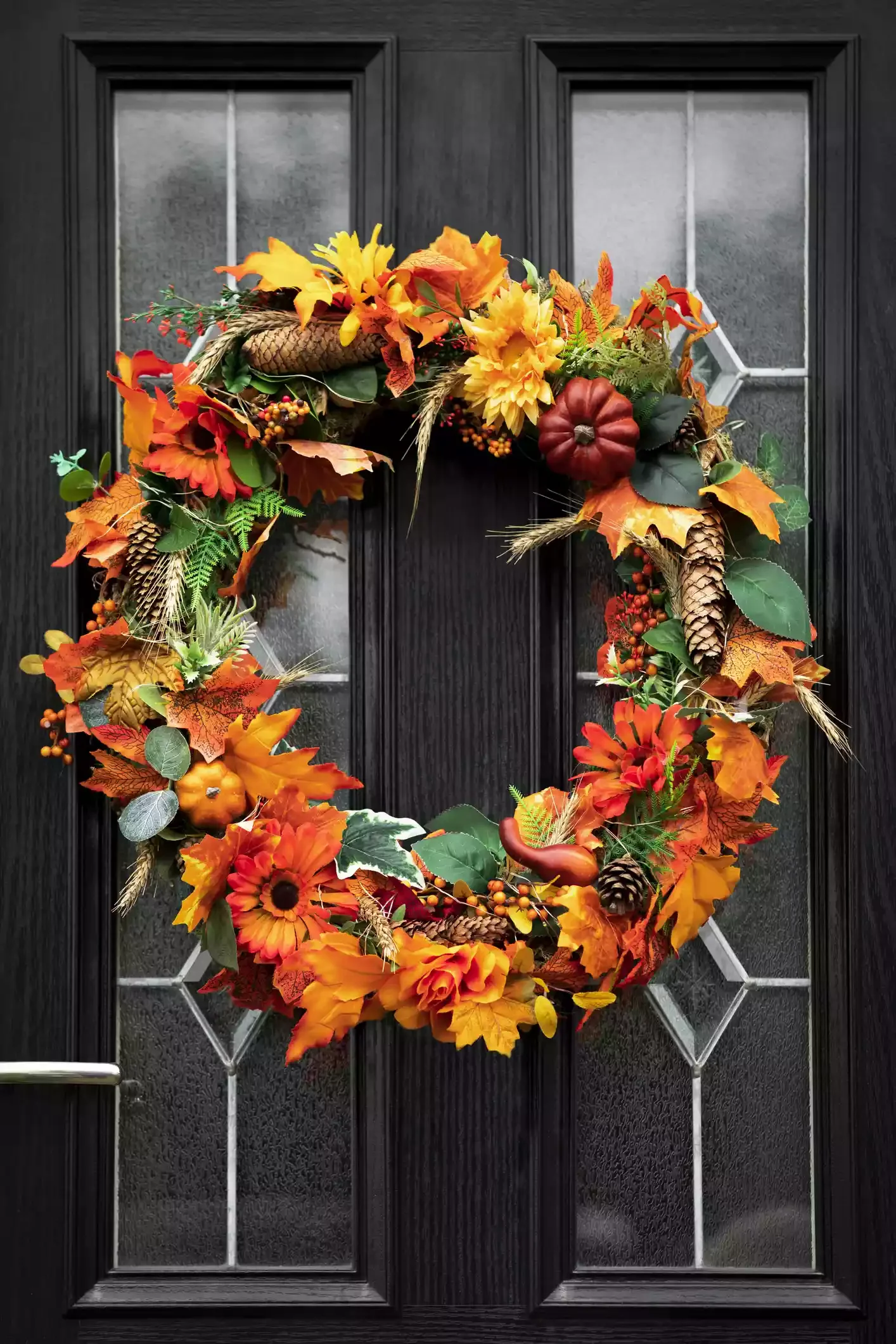 45 Spooktacular Halloween Wreath Ideas That Will Make Your Front Door the Neighborhood's Favorite Stop 28 Autumnal Halloween Wreath