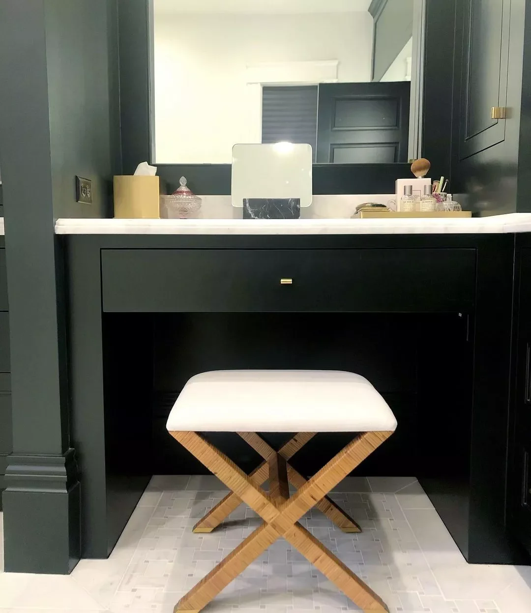 35 Brilliant Bathroom Organization Ideas That Will Transform Your Space Instantly Avoid Storing Items on Your Countertop