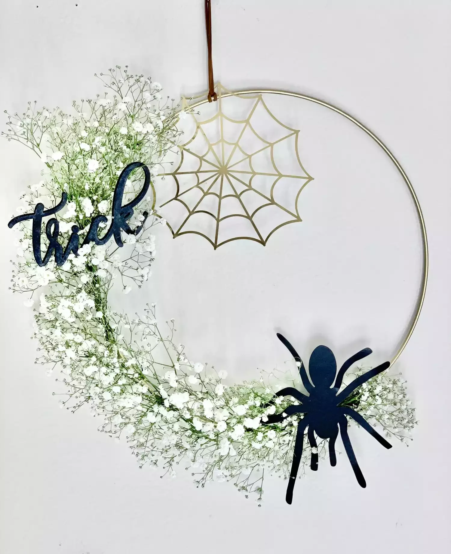 72 Budget-Friendly DIY Home Decor Ideas for Every Skill Level Baby's Breath Halloween Wreath
