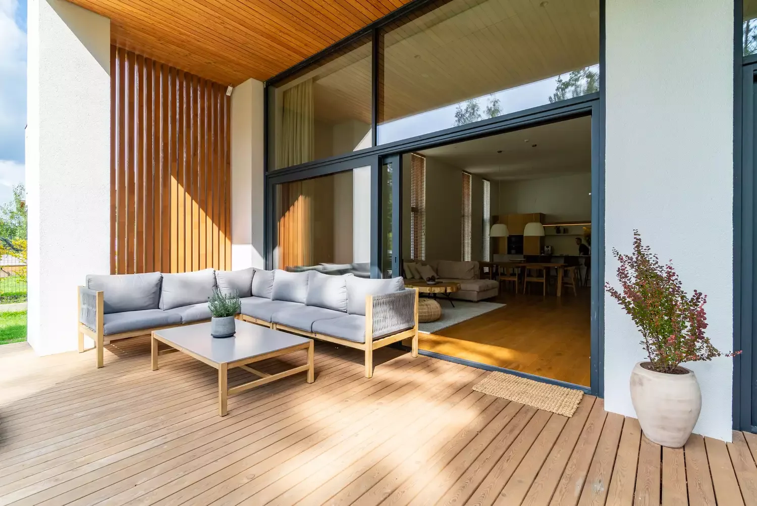21 Stunning Patio Flooring Ideas That Transform Any Outdoor Space 16 Bamboo Patio Flooring
