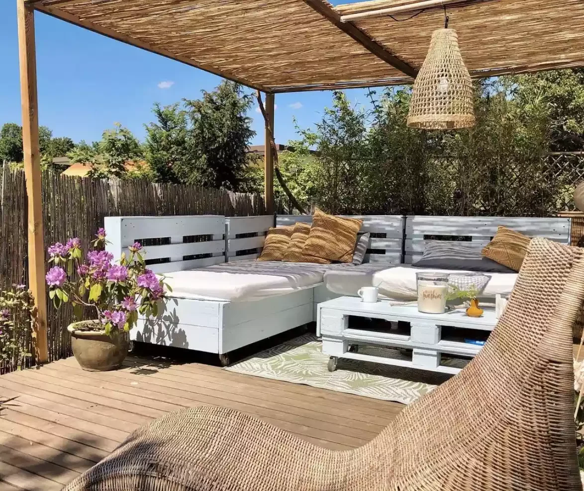 12 Beautiful Pergola Roof Designs That Will Transform Your Outdoor Living Space 9 Bamboo Reed Pergola Roof