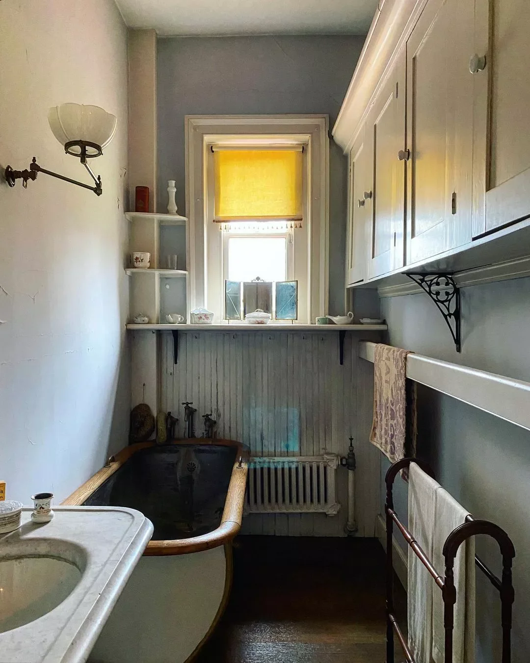 47 Creative Corner Shelf Ideas That'll Transform Your Space Bathroom Corner Shelf