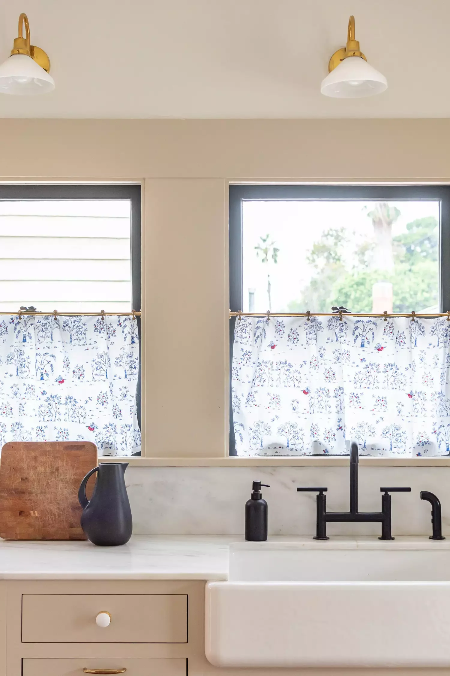 20 Beautiful Kitchen Curtain Ideas That Will Transform Your Space Be Whimsical