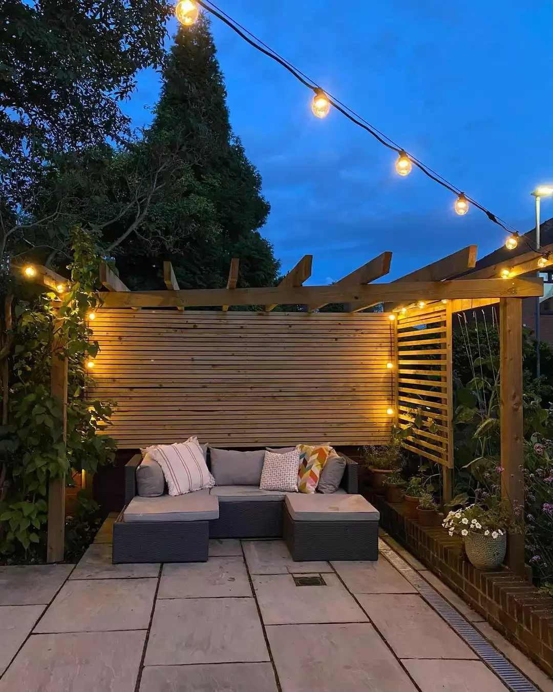 30 Beautiful Ways to Transform Your Patio with String Lights 24 Be a Minimalist