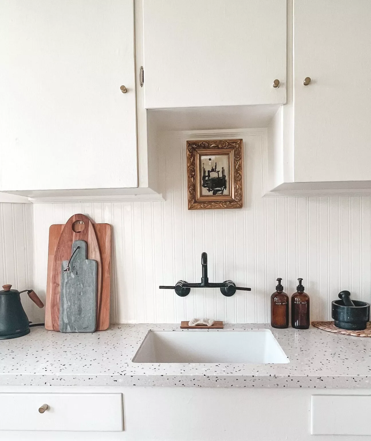 44 Beautiful Beadboard Kitchen Backsplash Ideas to Create Your Dream Cooking Space 9 Beadboard Effect Wallpaper