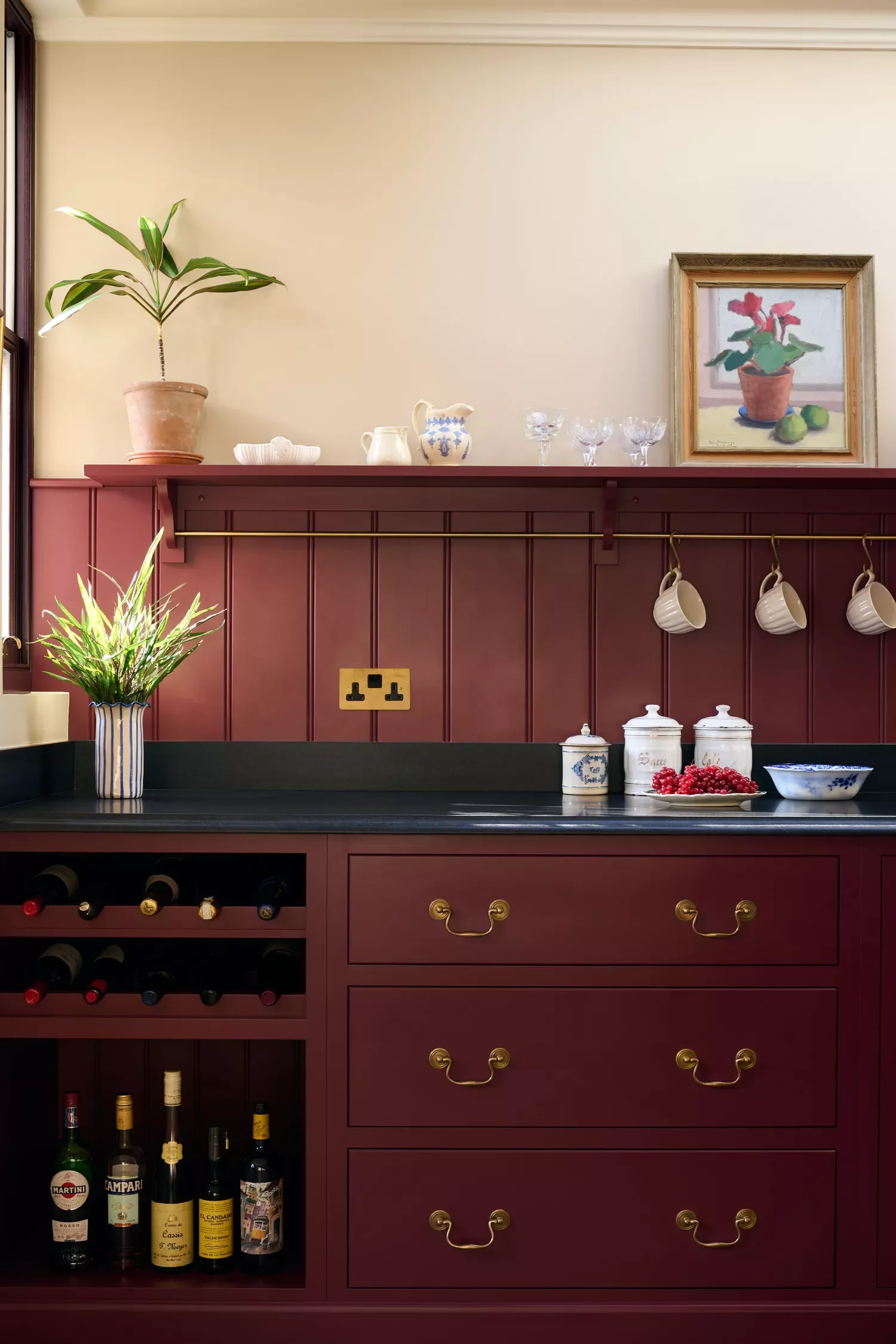44 Beautiful Beadboard Kitchen Backsplash Ideas to Create Your Dream Cooking Space 3 Beadboard and Granite