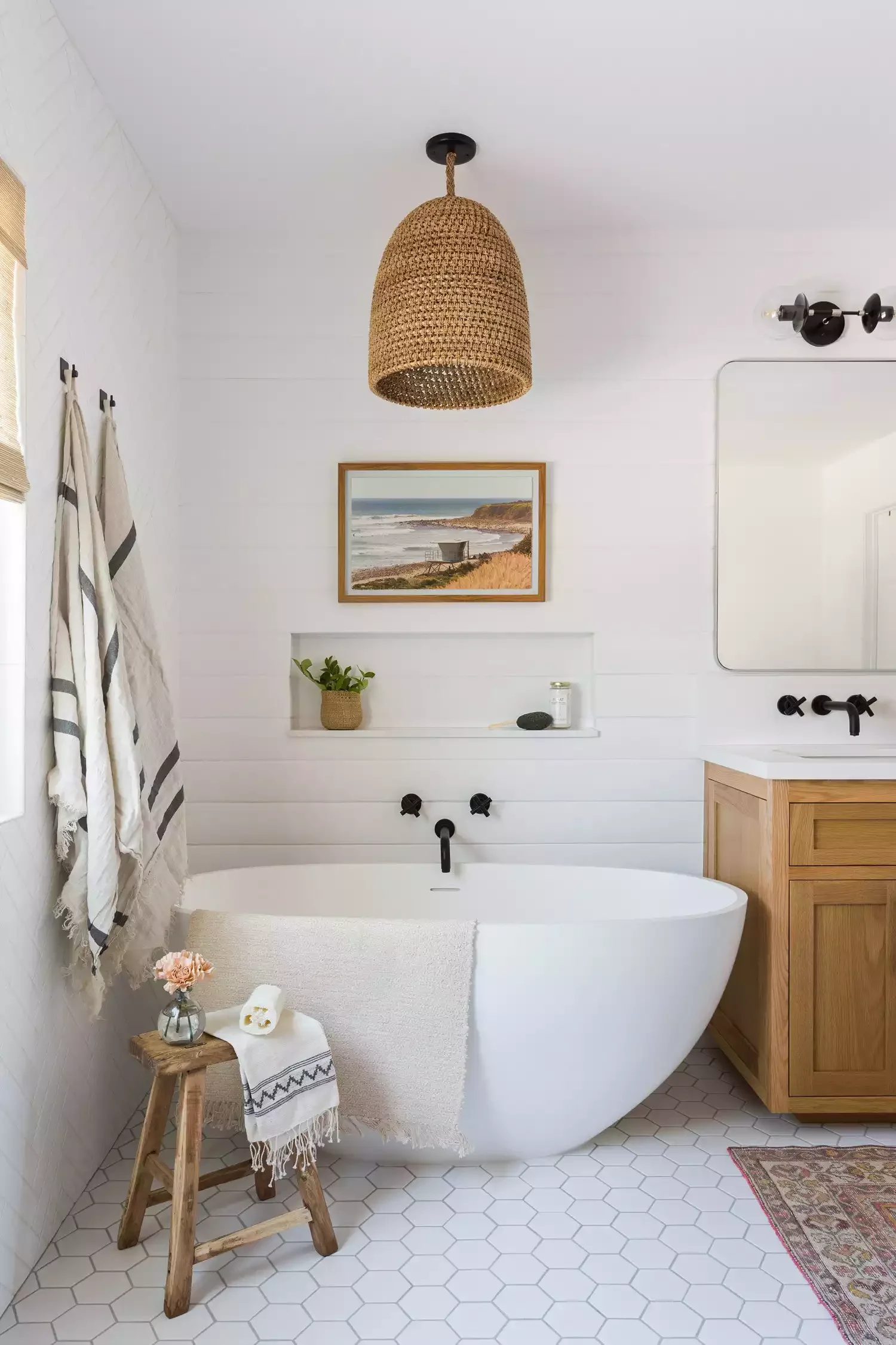 74 Amazing Bathroom Decorating Ideas That Will Transform Your Space 5 Beautiful Bathtub Artwork