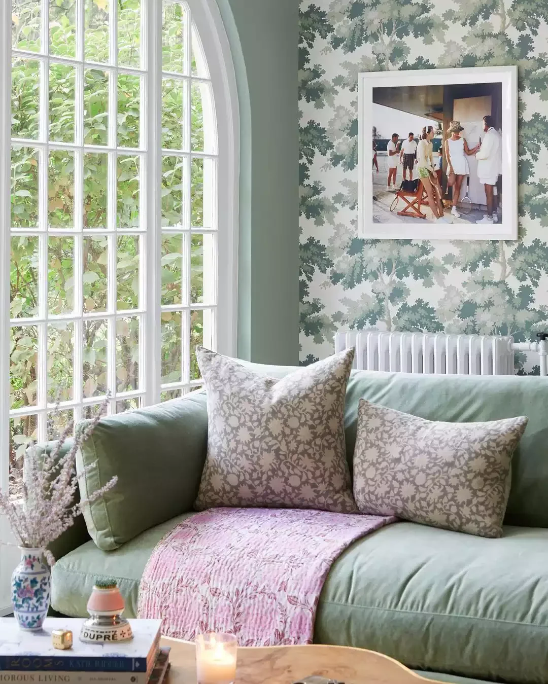 35 Stunning Living Room Wallpaper Ideas to Transform Your Space 17 Beautiful Branches