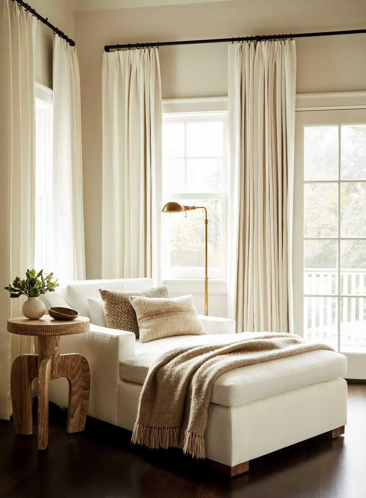 34 Bedroom Chair Ideas That'll Transform Your Space From Boring to Beautiful 4 Bedroom Chaise
