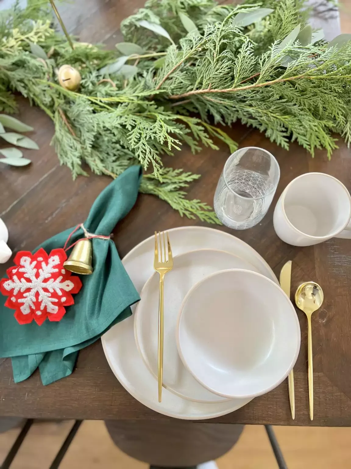 40 Stunning Christmas Table Decor Ideas That Will Make Your Holiday Gatherings Unforgettable 24 Bell Napkin Rings
