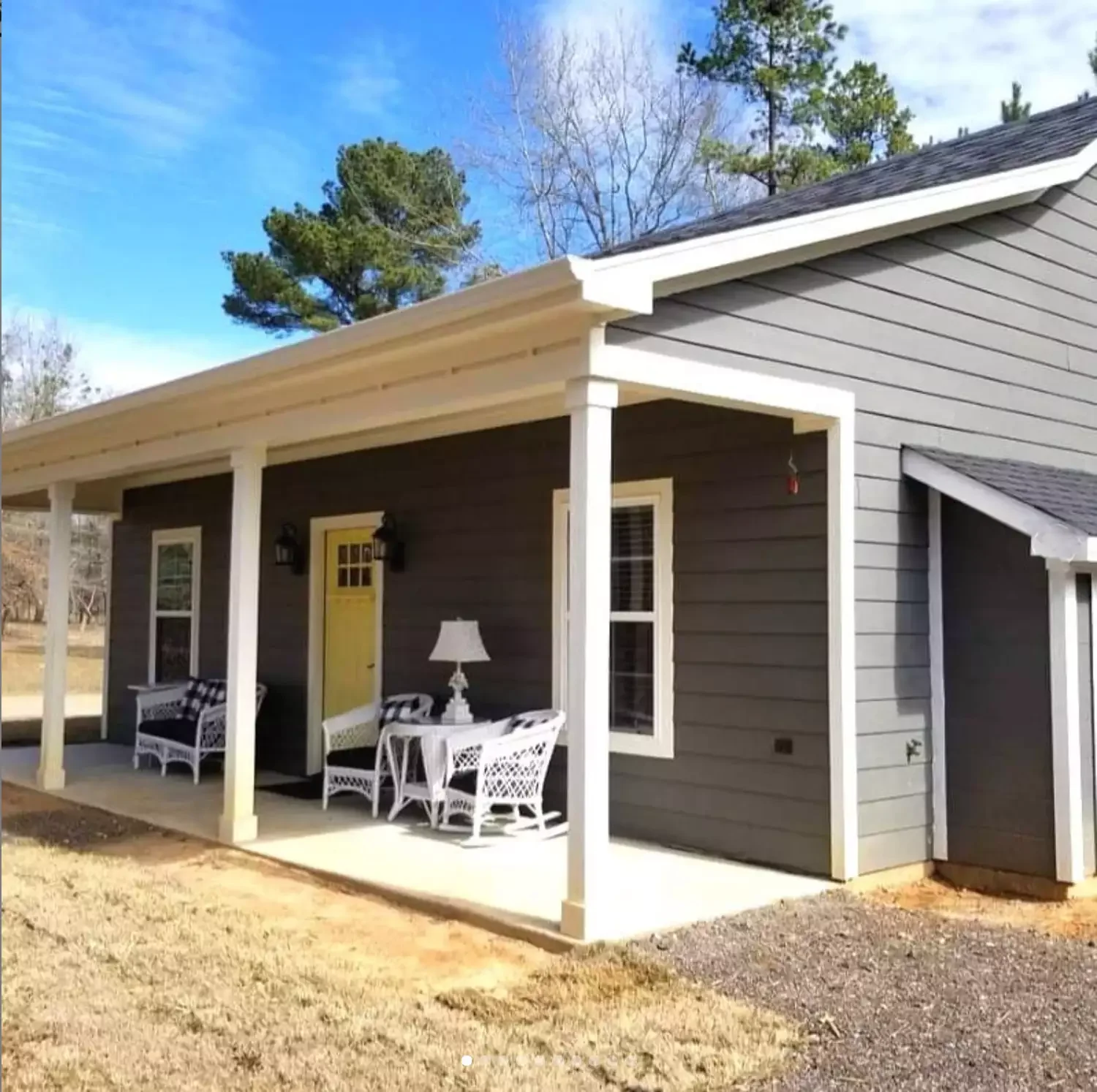 21 Inviting Guest House and Cottage Designs That Welcome Everyone 6 Best Little Guest House in Texas