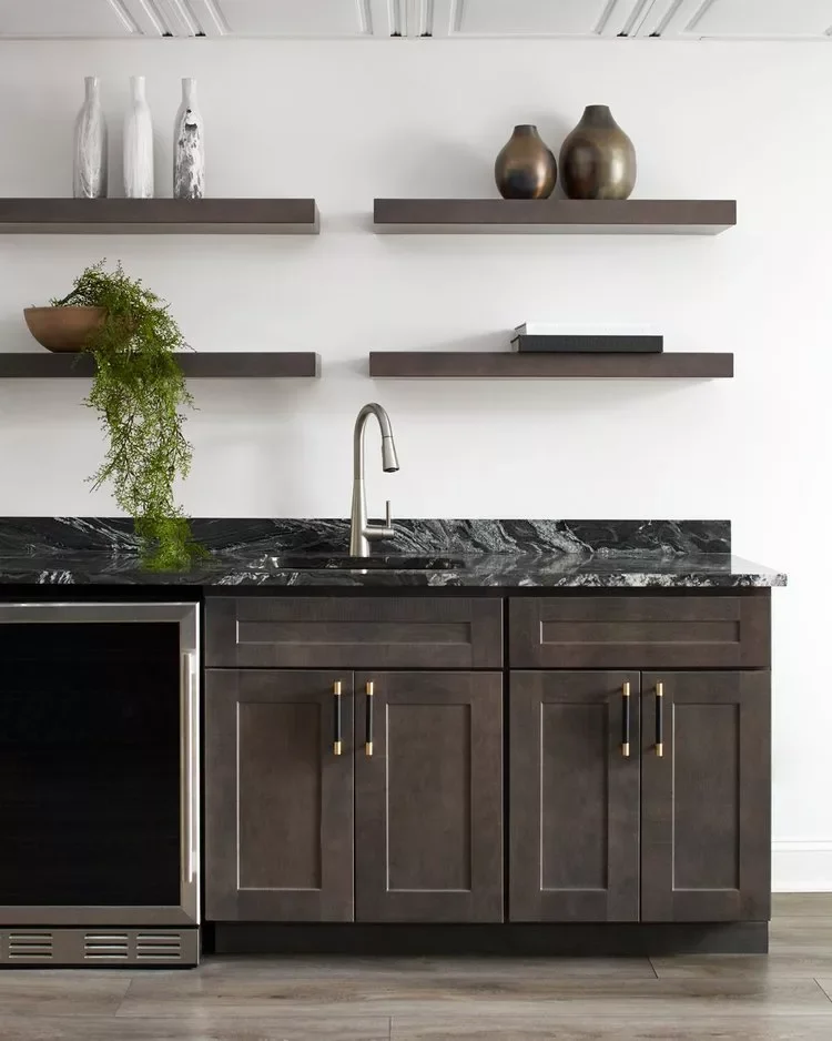 18 Stunning Black and Gold Kitchen Ideas That Transform Your Space Into a Sophisticated Haven 2 Black Countertops With Rich Detailing