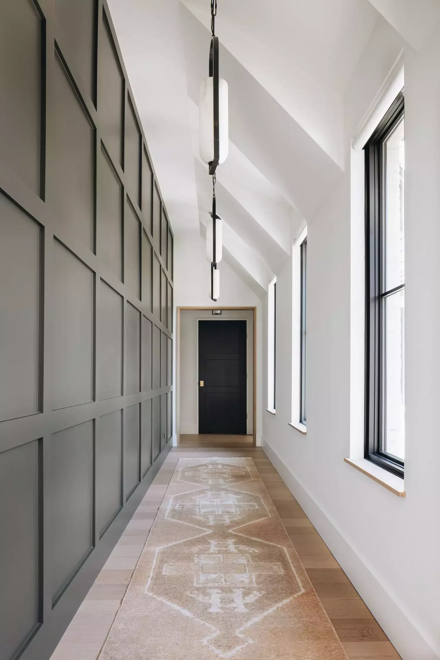 35 Stunning Black Door and White Trim Combinations That Create Perfect High-Contrast Drama 13 Black Hall Door White Trim