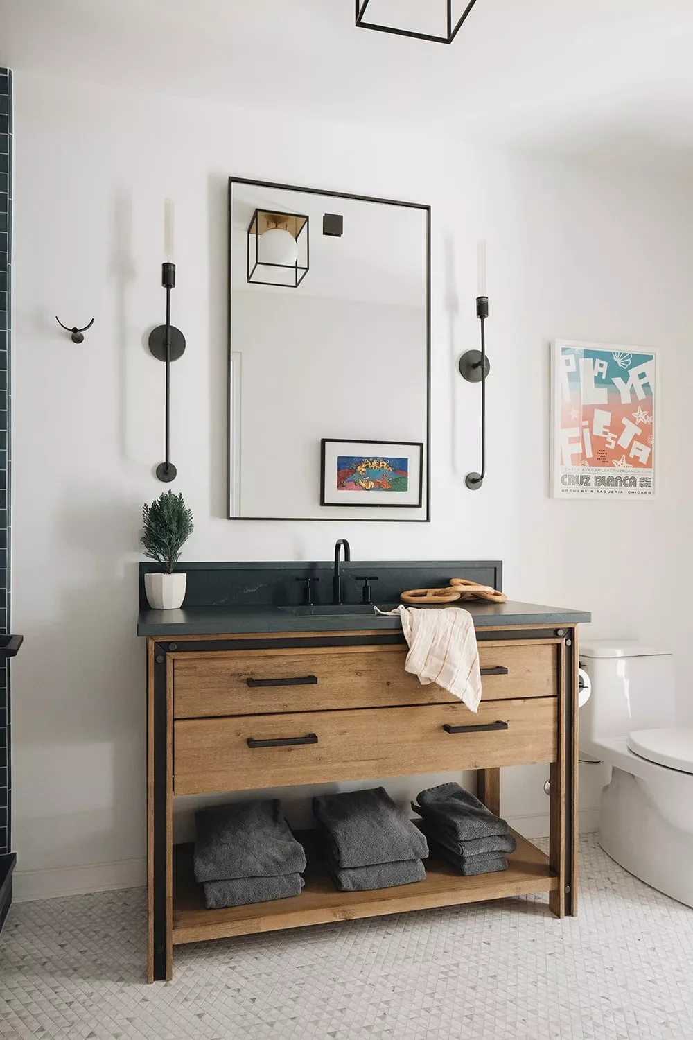 24 Bathroom Lighting Ideas That Make You Look Amazing Daily Black Metal Sconces
