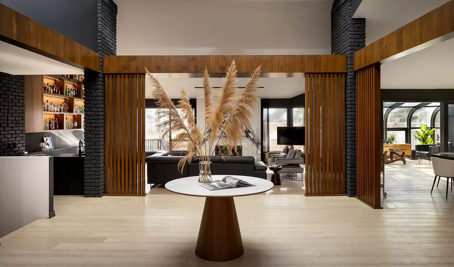 39 Bold Black Living Room Ideas That Will Transform Your Space Into Something Extraordinary 20 Black Paint Accents