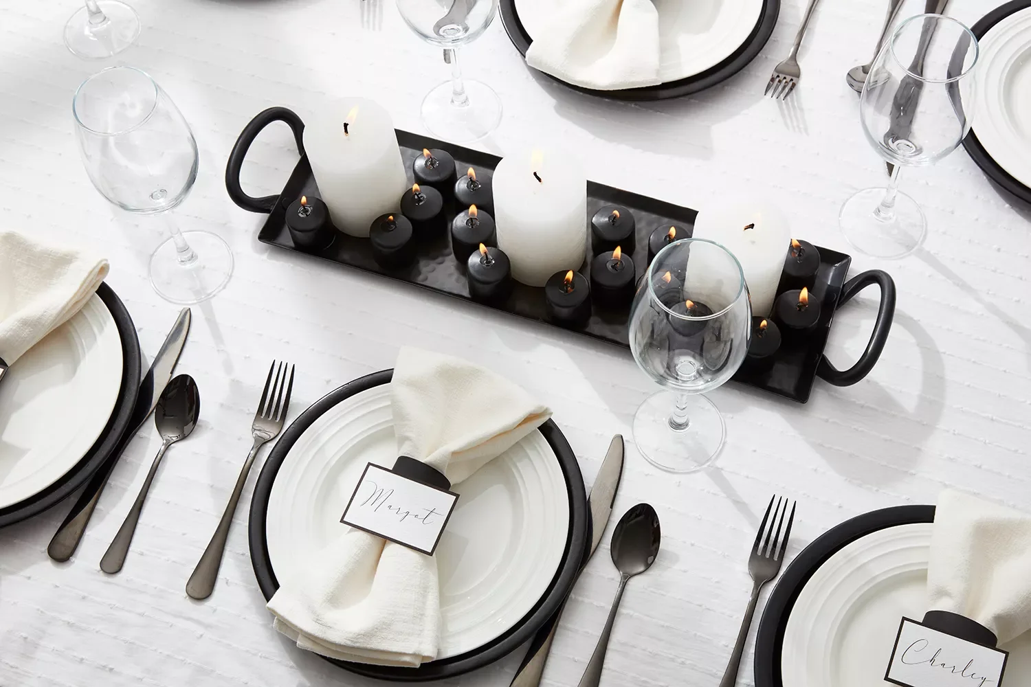 33 Creative New Year's Eve Home Party Ideas to Transform Your Space 27 Black & White Ball