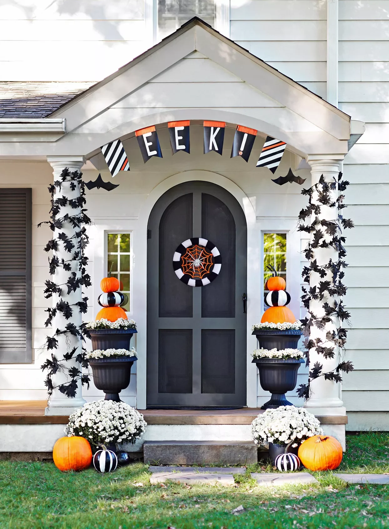 31 Spooky Halloween Front Porch Decorating Ideas for Fall 5 Black & White Halloween Porch Decor